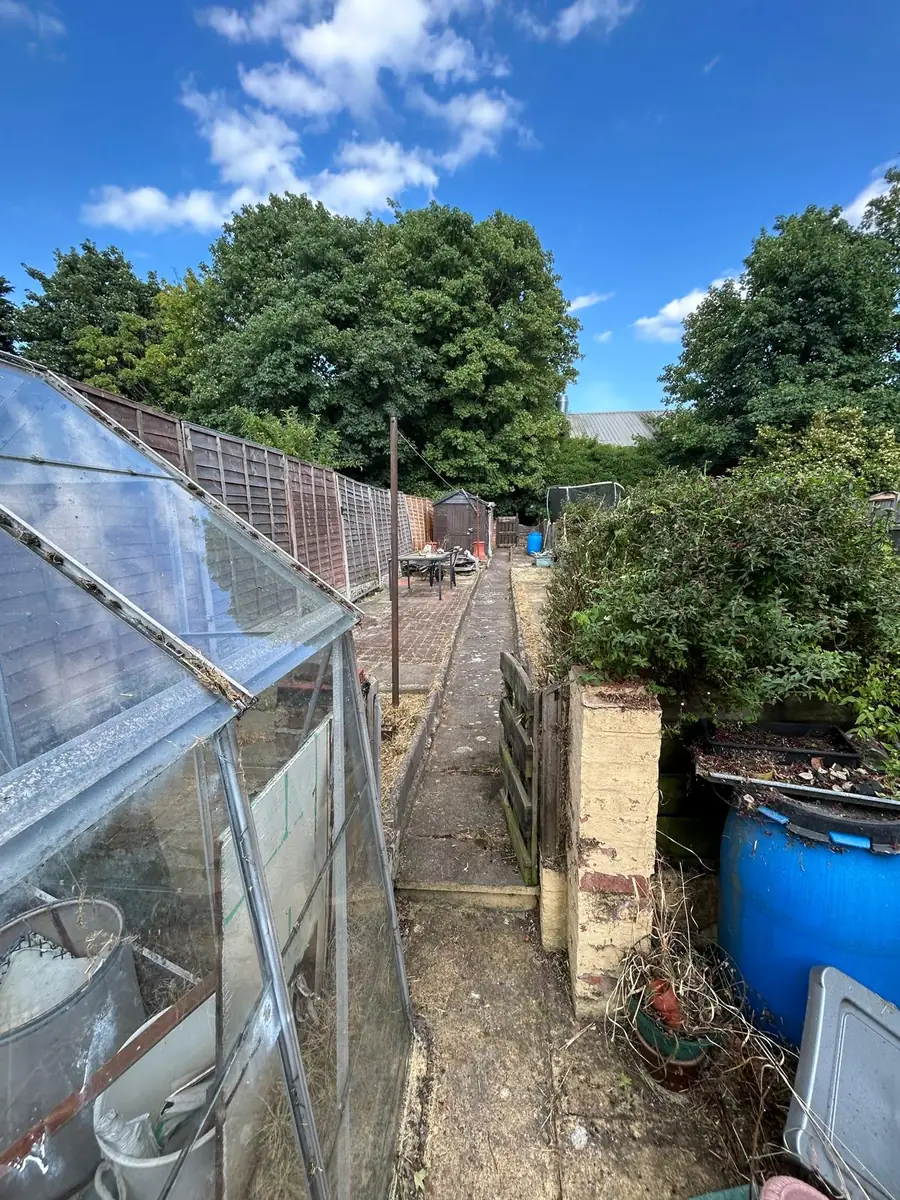 Greenhouse Corner Clearance after